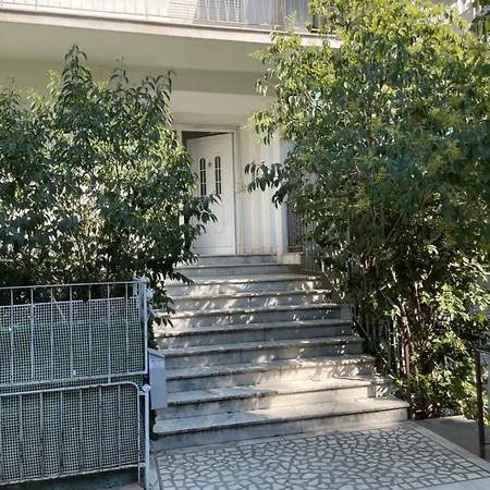 Apartment διαμερίσμα με 1 κρεβατοκάμαρα και ένα σαλόνι